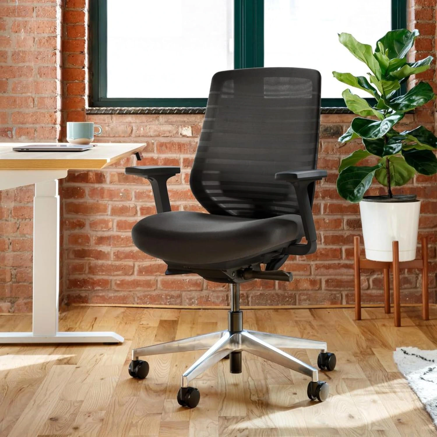 adjustable-ergonomic-home-office-chair-armrests Ergonomic task chair with headrest and waterfall seat edge for better posture